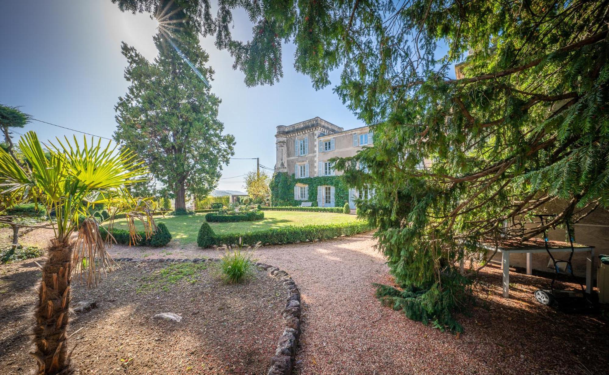 Chateau Du Serpolet Pont-du-Château Екстериор снимка